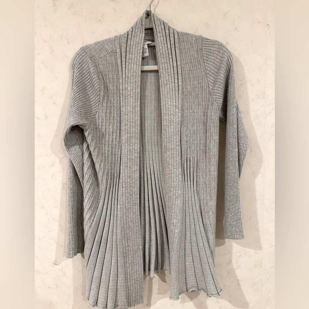 cardigan flattering , perfect for spring.